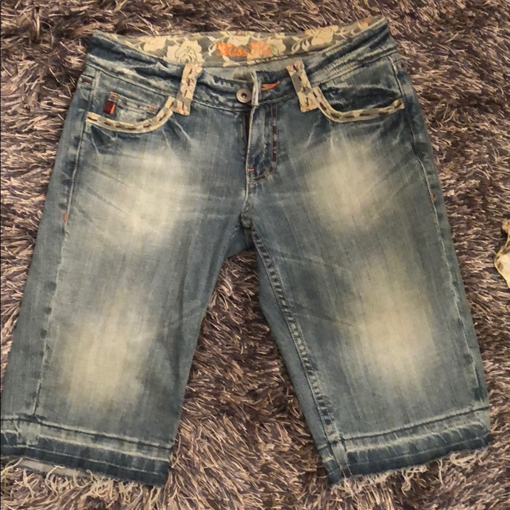 Miss me Bermuda shorts